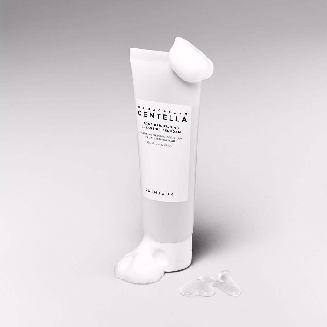 SKIN1004 Madagascar Centella Tone Brightening Cleansing Gel Foam